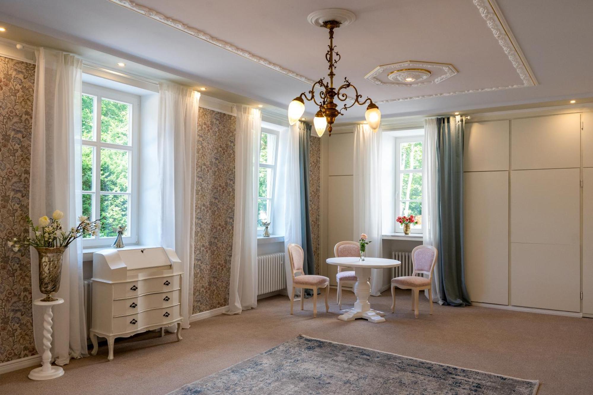 Schlosshotel Wilhelmsthal Calden Exterior foto